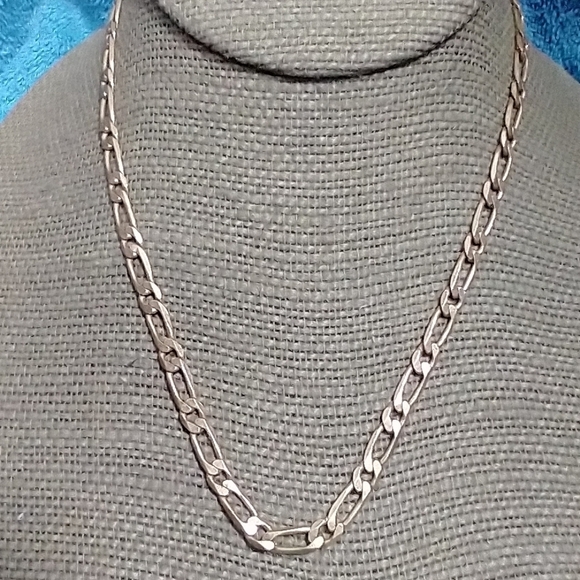 Goldtone Chain Necklace marked m with pink crystal vintage - Picture 4 of 6